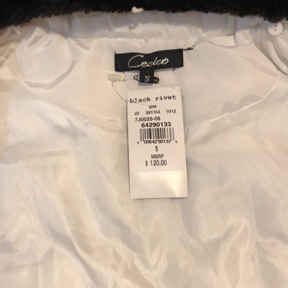 Black Rivet - Picture 5 of 5